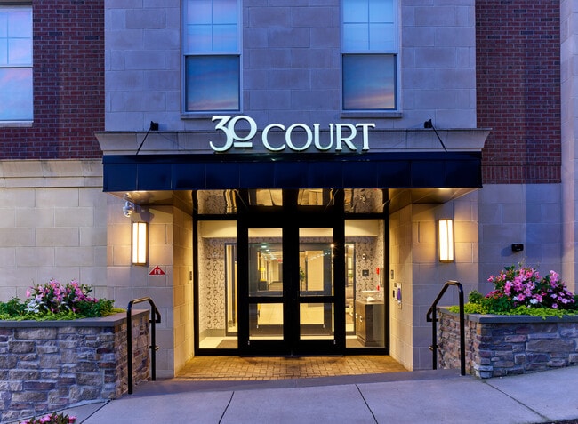 30 Court Street Apartments in Morristown, NJ - Building Photo - Building Photo