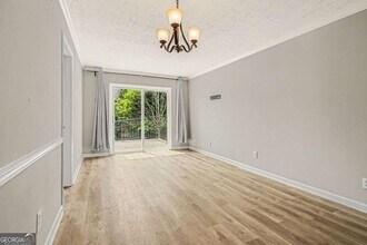 2805 Northeast Expy in Atlanta, GA - Building Photo - Building Photo