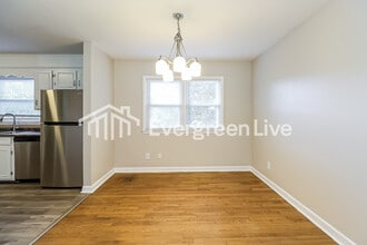 1639 Vancouver Dr in Charlotte, NC - Building Photo - Building Photo