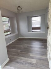 13619 Larkbrook St in San Antonio, TX - Building Photo - Building Photo