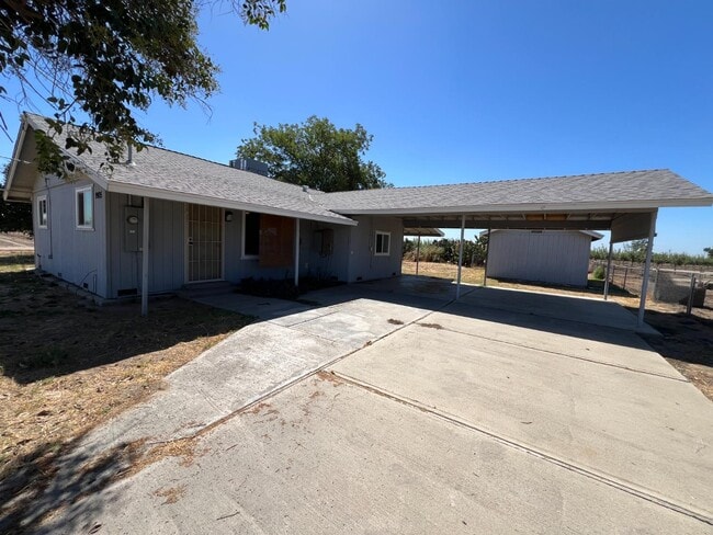 9905 W Shaw Ave in Fresno, CA - Building Photo - Building Photo