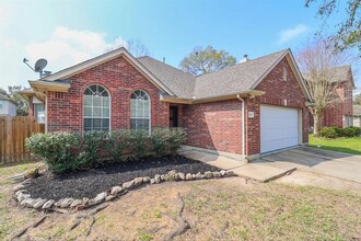 18611 Woodbreeze Dr in Humble, TX - Foto de edificio - Building Photo