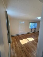 7 Myrtle St in Waterville, ME - Building Photo - Building Photo