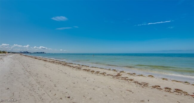 251 Key W Ct in Fort Myers Beach, FL - Building Photo - Building Photo