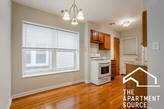 6535 N Mozart St, Unit 1F in Chicago, IL - Building Photo - Building Photo