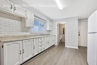 50 Ryan St in Buffalo, NY - Foto de edificio - Building Photo