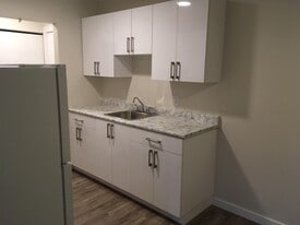 Mountain View Manor in Courtenay, BC - Building Photo