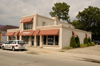 424-428 W Virginia St in Crystal Lake, IL - Building Photo - Building Photo