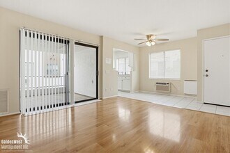 8485 Westmore Rd in San Diego, CA - Building Photo - Building Photo