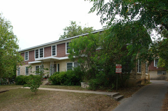 300 E 33rd St in Austin, TX - Building Photo - Building Photo