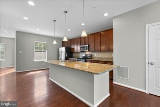 6704 Saw Mill Ct in Columbia, MD - Building Photo - Building Photo