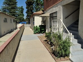 6506 Balboa Blvd in Los Angeles, CA - Building Photo - Building Photo