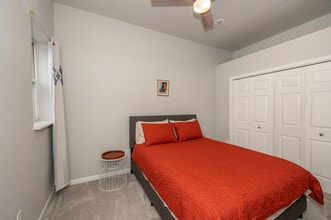 726 Madison Ave, Unit 2 in Covington, KY - Building Photo - Building Photo