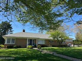 111 Sheridan Ave in Deal, NJ - Building Photo