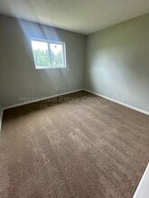 1004 Salisbury St in Kernersville, NC - Building Photo - Building Photo