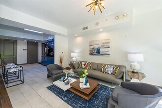 4001 Fannin St in Houston, TX - Building Photo - Building Photo