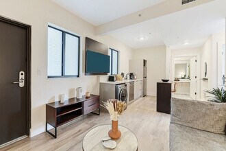 3031 NE 4th Ave in Miami, FL - Building Photo - Building Photo