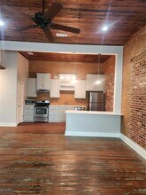 200 W Knox St-Unit -202 in Ennis, TX - Foto de edificio - Building Photo