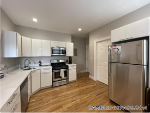 167 Hampshire St in Cambridge, MA - Building Photo - Building Photo