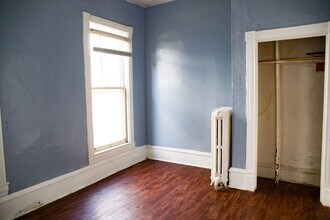 524 SE 8th Ave, Unit 1 in Minneapolis, MN - Building Photo - Building Photo
