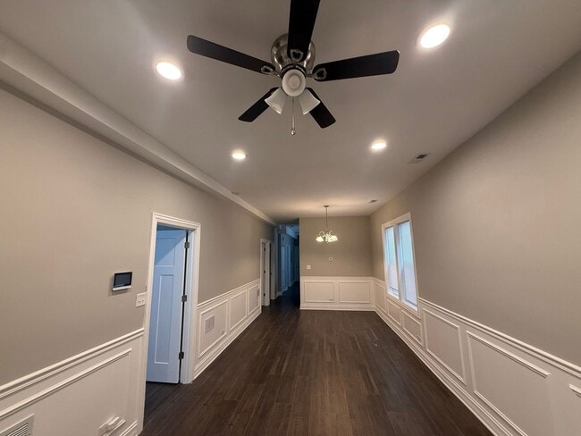 8509 S Brandon Ave in Chicago, IL - Building Photo - Building Photo