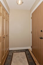 1180 Silverwood Ct in Wheeling, IL - Building Photo - Building Photo