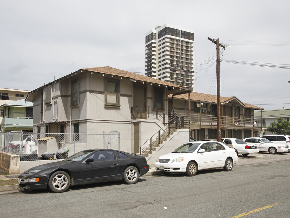 2128 Date St in Honolulu, HI - Building Photo