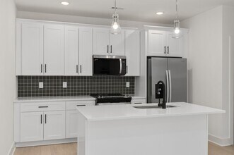 550 Markham St, Unit 19 in Nashville, TN - Building Photo - Building Photo