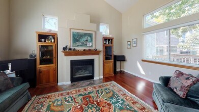 577 Spruce Cir in Louisville, CO - Building Photo - Building Photo