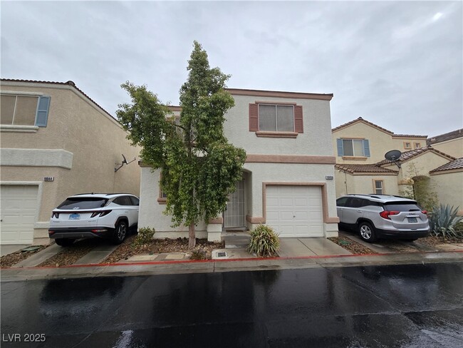 10050 Fine Fern St in Las Vegas, NV - Building Photo - Building Photo