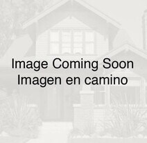 425 N Dubuque St in North Liberty, IA - Building Photo