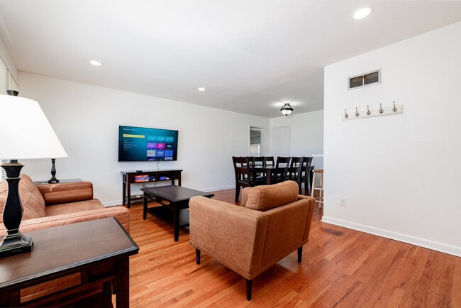 660 Graham Rd in Florissant, MO - Building Photo - Building Photo