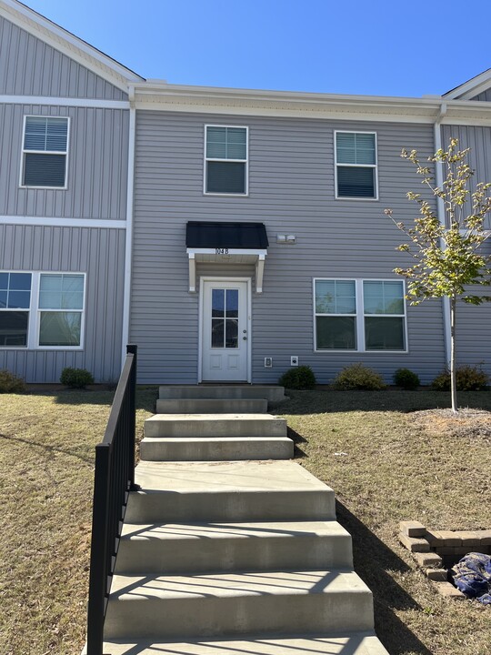 104 Dogwood Village Trl, Unit B in Mooresville, NC - Building Photo