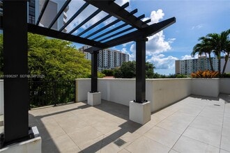 1091 Galiano St in Coral Gables, FL - Building Photo - Building Photo