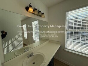 3859 Meadow Creek Dr in Norcross, GA - Building Photo - Building Photo