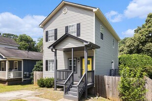 1141 Moton Ave SW in Atlanta, GA - Building Photo