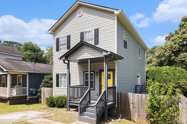 property at 1141 Moton Ave SW