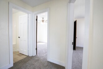 106 N A St in Cuba, MO - Building Photo - Building Photo