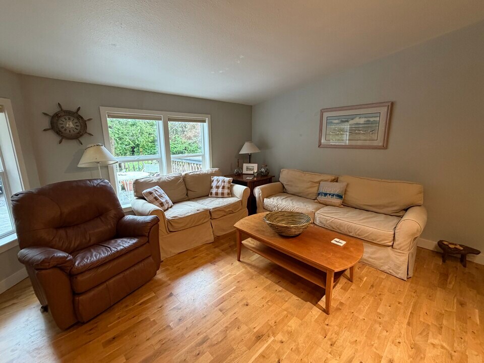 126 Charlie Ln in Lopez Island, WA - Building Photo