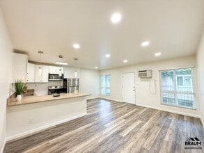 5611 Fulcher Ave in Los Angeles, CA - Building Photo - Building Photo