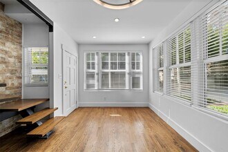 739 2nd St in Miami Beach, FL - Building Photo - Building Photo