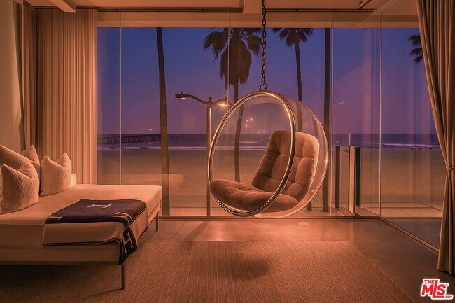 property at 2911 Ocean Front Walk