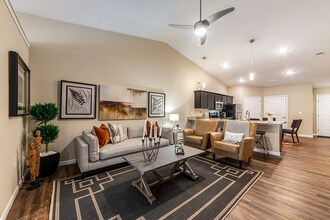 Redwood Marysville Milford Avenue in Marysville, OH - Building Photo - Building Photo