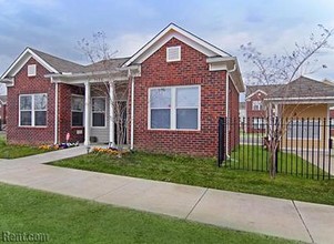 Cane Creek Apartments in Memphis, TN - Building Photo - Building Photo