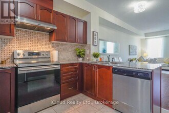 31 Island Rd in Toronto, ON - Building Photo - Building Photo