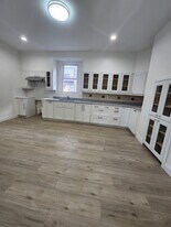 9-08 150th St in Queens, NY - Building Photo