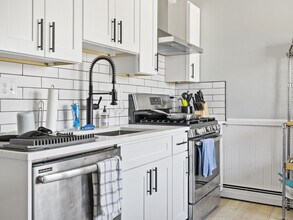147 Columbia St, Unit 3R in Cambridge, MA - Building Photo - Building Photo