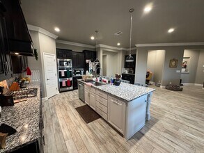 6014 Silent Rain Dr in Midland, TX - Building Photo - Building Photo