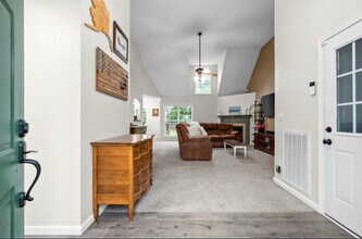 1036 Freedom Dr in Clarksville, TN - Building Photo - Building Photo