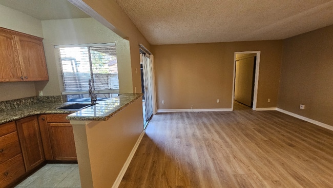 7934 Mission Center Ct in San Diego, CA - Building Photo - Building Photo